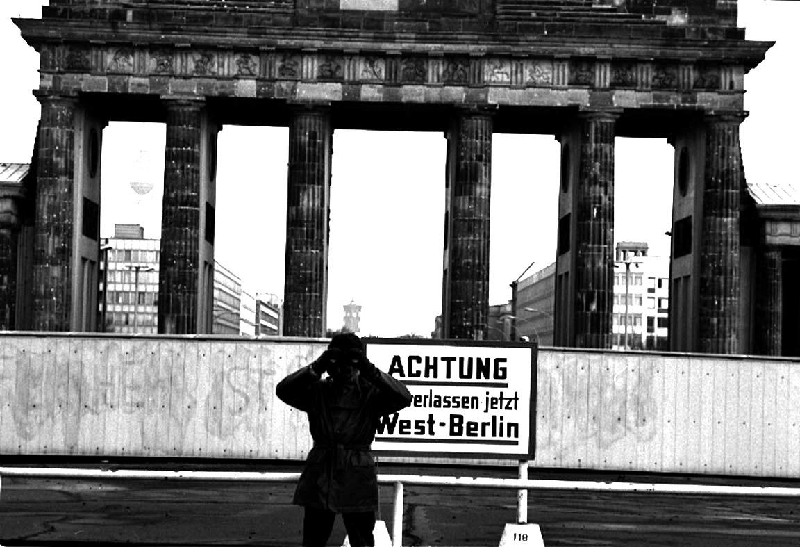 Berlino, 002-084-02 Confine tra le due Germanie Porta di Brandeburgo, Berlino (Germania)